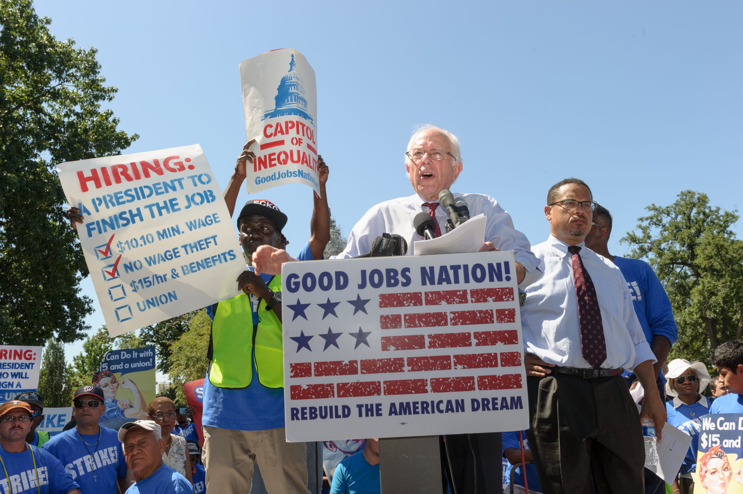 Read more about the article Rally for $15 Minimum Wage