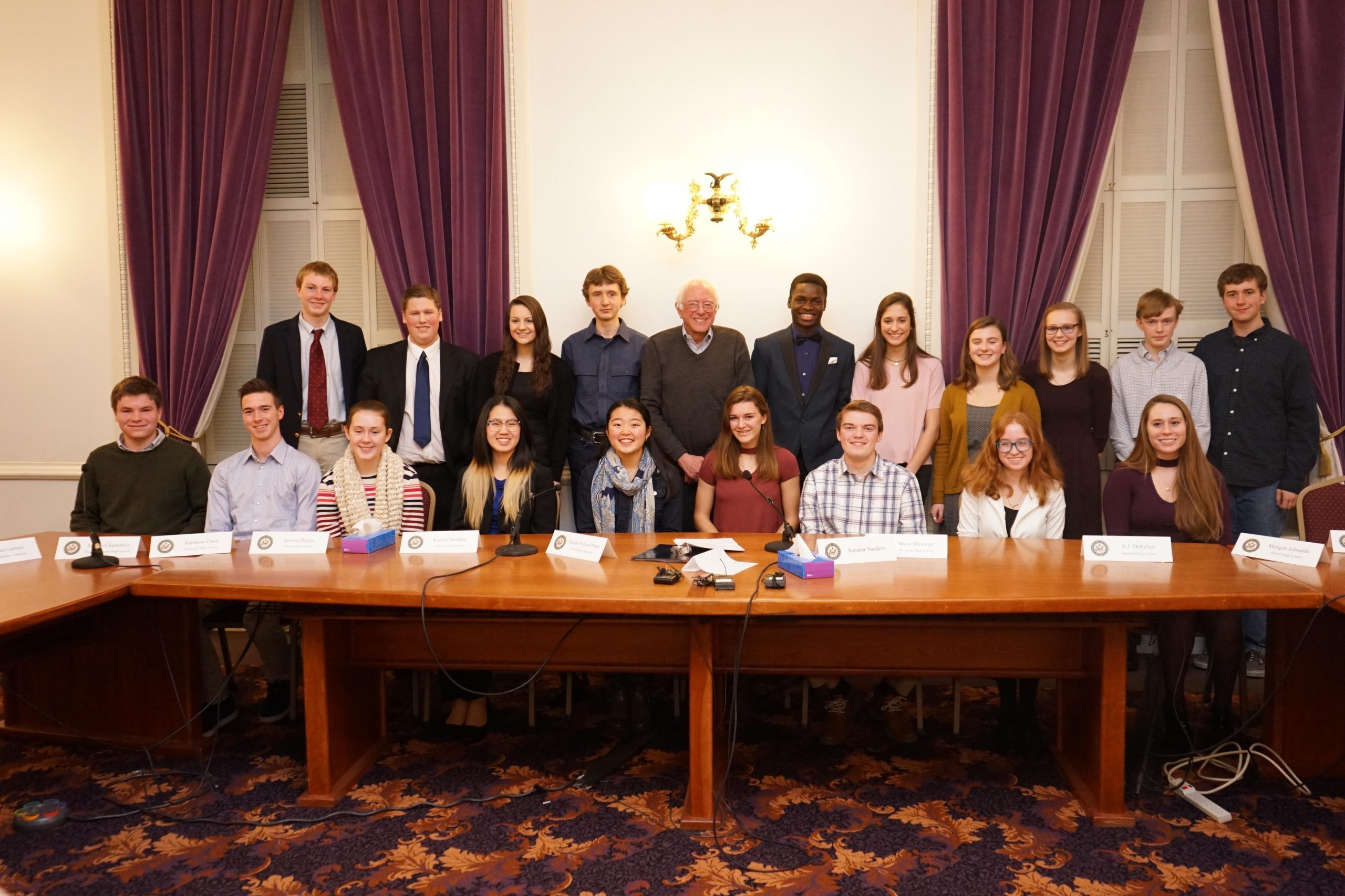 Read more about the article State of the Union Essay Contest Student Roundtable Discussion